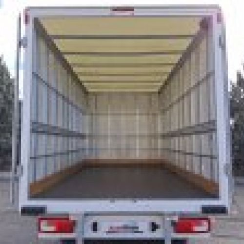 trasera puertas abiertas